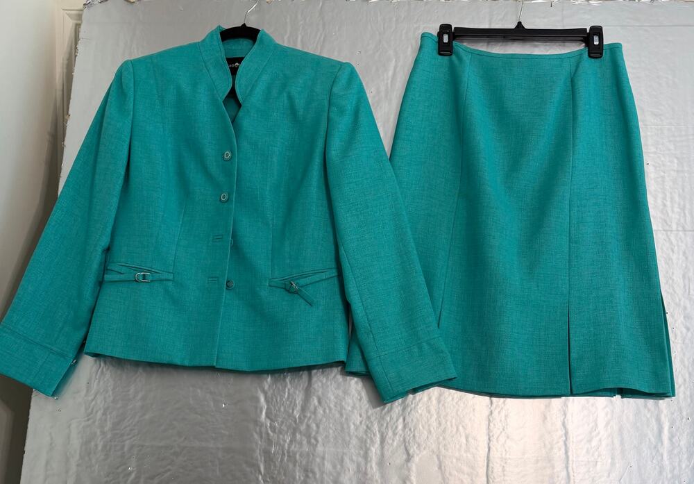 Sag Harbor Size 10 Teal Turquoise 2-Piece Career Skirt Suit